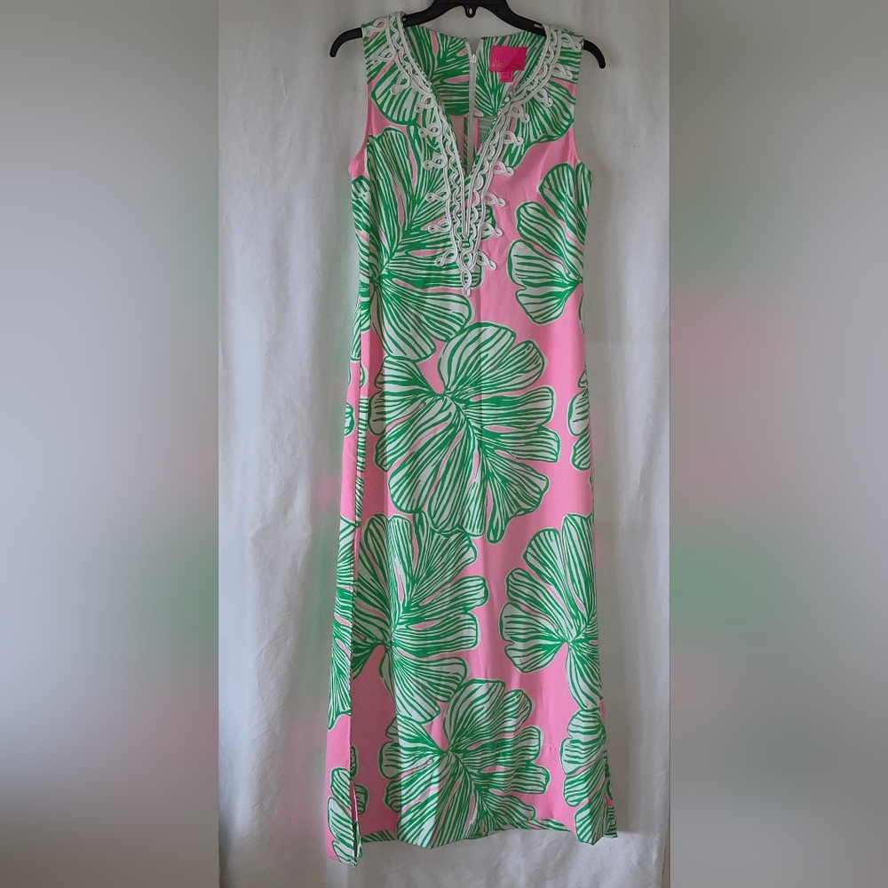 Lilly Pulitzer Appliqued Maxi Dress Sz6, Who Let The Friends Out $69. SZ 6